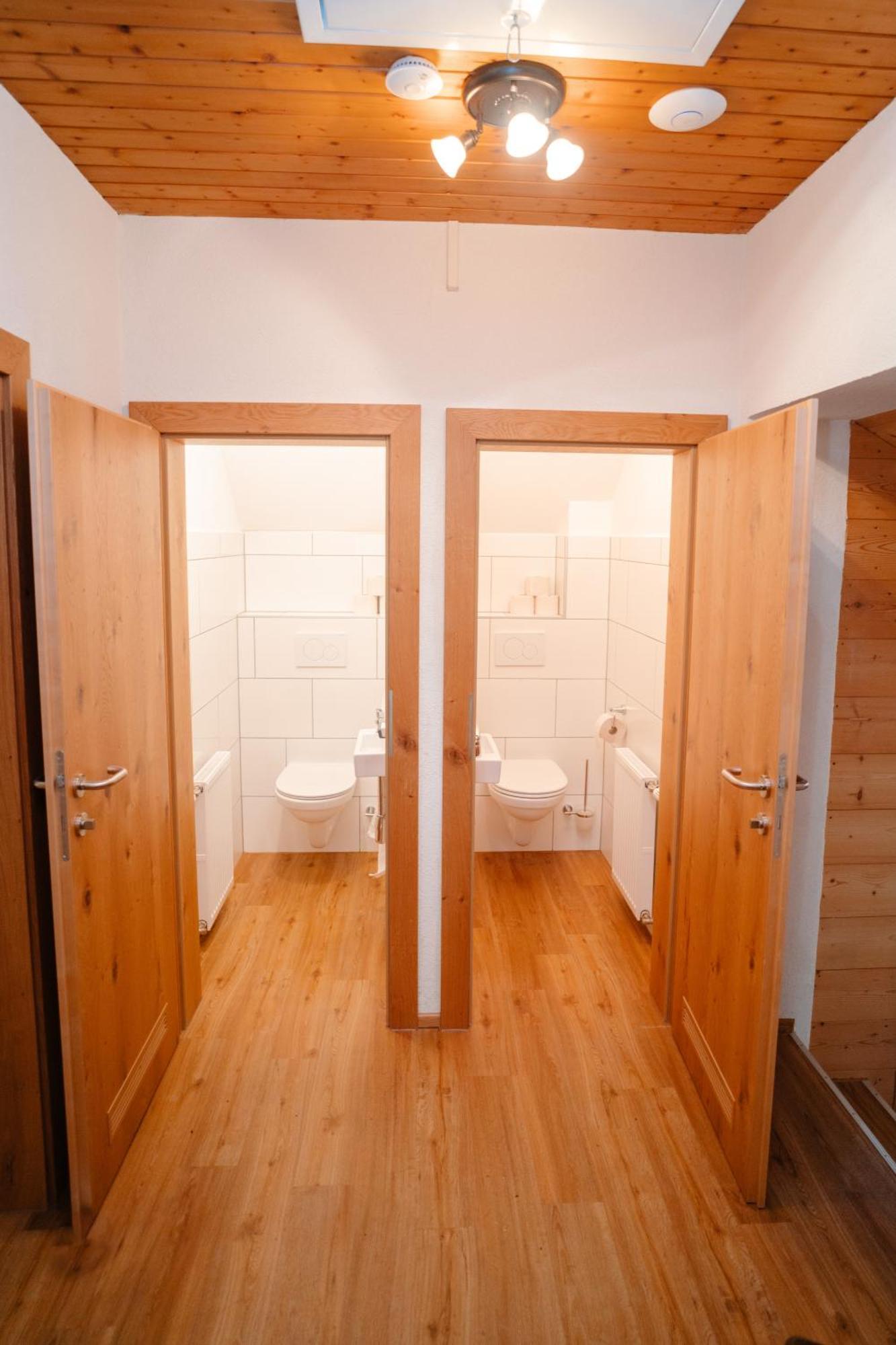 Ertlschweigerhaus Pension - Appartements - Zimmer Donnersbach Ngoại thất bức ảnh