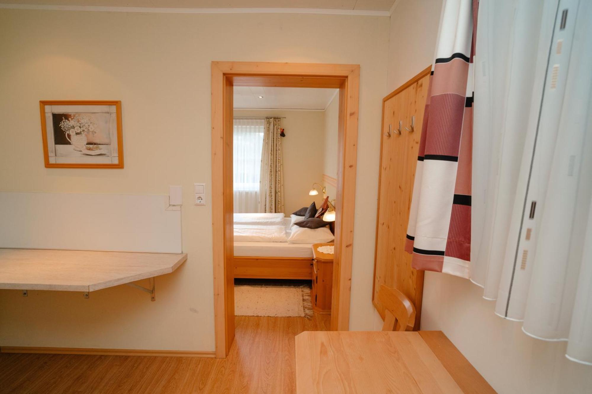 Ertlschweigerhaus Pension - Appartements - Zimmer Donnersbach Ngoại thất bức ảnh